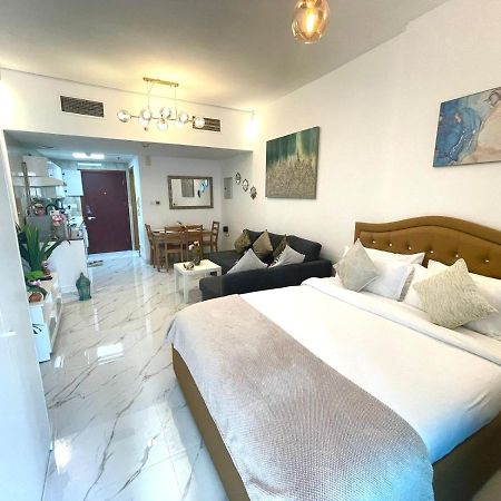 Diamond Crown - Studio Holiday Apartment In Dubai Marina Экстерьер фото